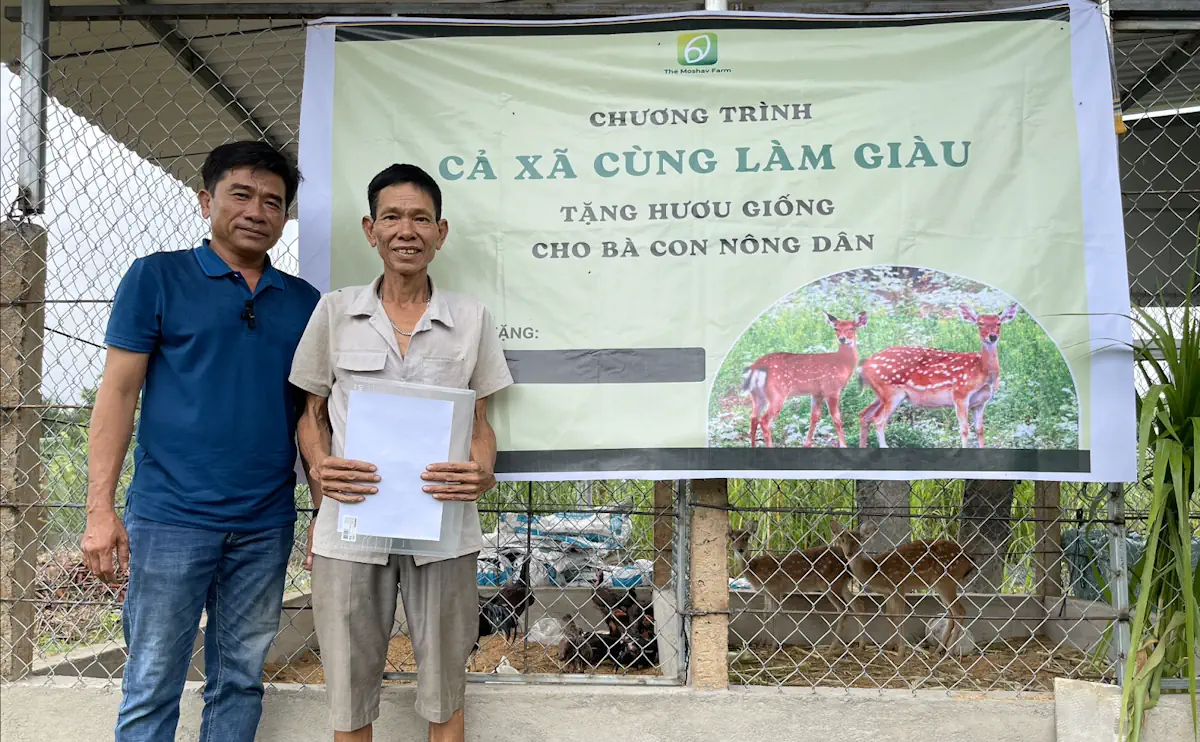 Công ty The Moshav Farm - Chương Trình 'cả Xã Cùng Làm Giàu' - Tặng Hươu Giống Cho Bà Con Nông Dân